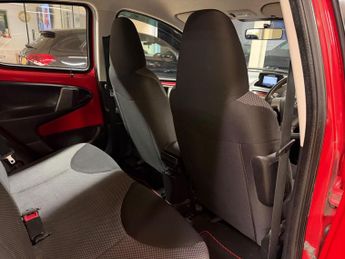 Toyota AYGO 1.0 VVT-i Move Euro 5 5dr