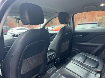 Jaguar F-PACE 2.0 D180 Prestige Auto AWD Euro 6 (s/s) 5dr
