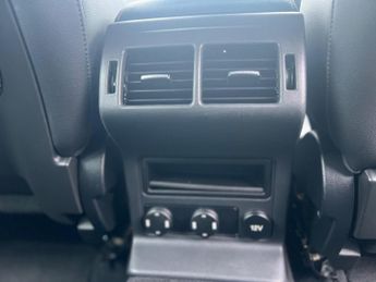 Jaguar F-PACE 2.0 D180 Prestige Auto AWD Euro 6 (s/s) 5dr