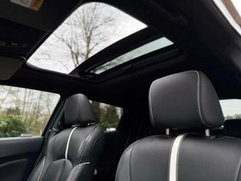 Nissan Juke 1.6 Tekna XTRON Euro 5 5dr