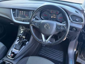 Vauxhall Grandland X 1.6 Turbo D BlueInjection SE Auto Euro 6 (s/s) 5dr