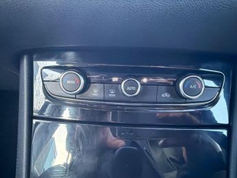 Vauxhall Grandland X 1.6 Turbo D BlueInjection SE Auto Euro 6 (s/s) 5dr