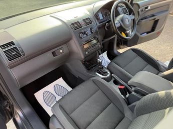 Volkswagen Touran 1.6 TDI BlueMotion Tech SE DSG Euro 5 (s/s) 5dr