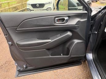 Honda HR-V 1.5 h i-MMD Elegance CVT Euro 6 (s/s) 5dr