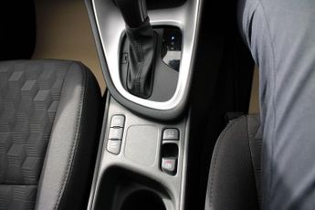 Toyota Yaris 1.5 VVT-h Icon E-CVT Euro 6 (s/s) 5dr