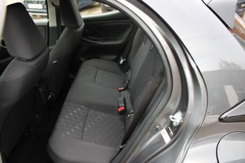 Toyota Yaris 1.5 VVT-h Icon E-CVT Euro 6 (s/s) 5dr