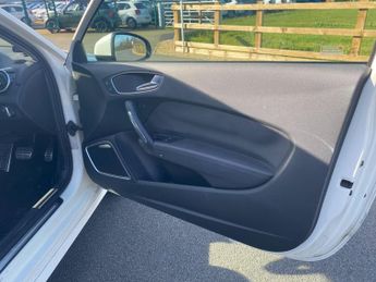 Audi A1 1.4 TFSI Sport Hatchback 3dr Petrol S Tronic Euro 5 (s/s) (122 p