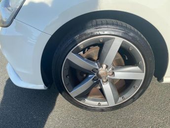 Audi A1 1.4 TFSI Sport Hatchback 3dr Petrol S Tronic Euro 5 (s/s) (122 p