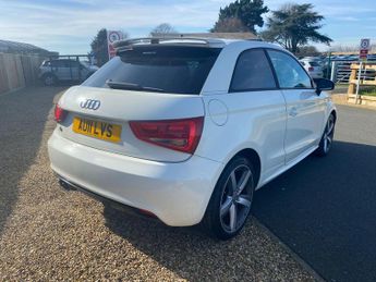 Audi A1 1.4 TFSI Sport Hatchback 3dr Petrol S Tronic Euro 5 (s/s) (122 p