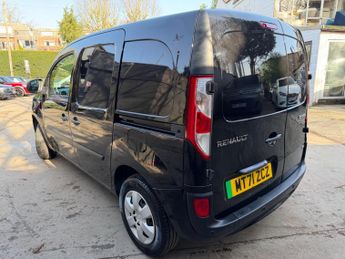Renault Kangoo ZE ML20 33kWh Business+ Auto MWB 4dr (i)