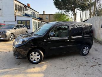 Renault Kangoo ZE ML20 33kWh Business+ Auto MWB 4dr (i)