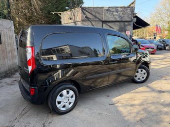 Renault Kangoo ZE ML20 33kWh Business+ Auto MWB 4dr (i)