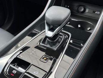 MG MG HS 1.5 T-GDI 24.7kWh Trophy Auto Euro 6 (s/s) 5dr