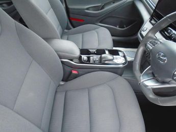 Hyundai IONIQ 38.3kWh Premium Auto 5dr