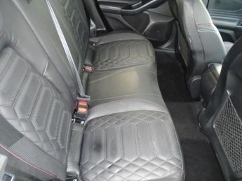 Ford Focus 1.0T EcoBoost MHEV ST-Line Vignale DCT Euro 6 (s/s) 5dr