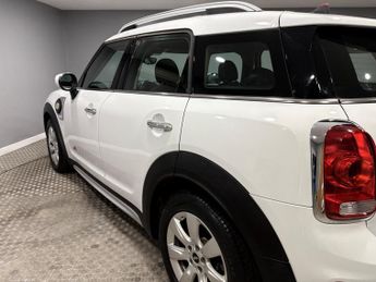 MINI Countryman 1.5 10kWh Cooper SE Classic SUV 5dr Petrol Plug-in Hybrid Auto A