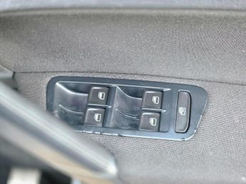 Volkswagen Golf 1.4 TSI BlueMotion Tech SE DSG Euro 5 (s/s) 5dr