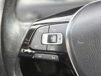 Volkswagen Golf 1.4 TSI BlueMotion Tech SE DSG Euro 5 (s/s) 5dr