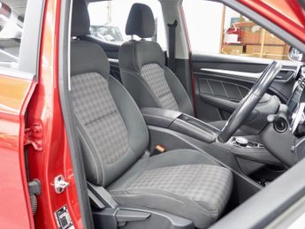 MG MG ZS 44.5kWh Excite Auto 5dr