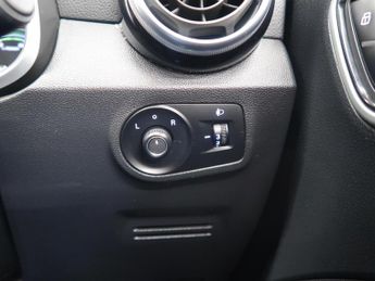 MG MG ZS 44.5kWh Excite Auto 5dr