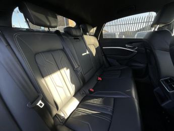 Audi E-Tron S LINE 55 QUATTRO