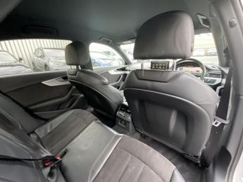 Audi A4 S LINE 45 TFSI QUATTRO S-A