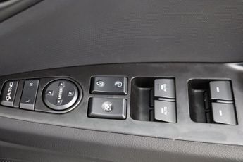 Hyundai IONIQ 38.3kWh Premium Auto 5dr