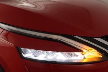 Nissan Qashqai 1.3 DIG-T MHEV Acenta Premium XTRON Euro 6 (s/s) 5dr