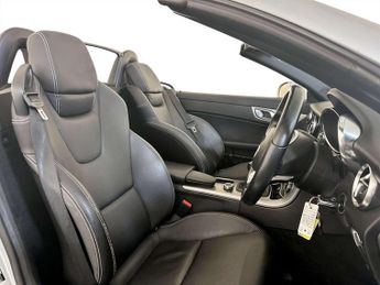 Mercedes-Benz SLC 1.6 SLC180 AMG Line Convertible 2dr Petrol Manual Euro 6 (s/s) (