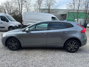 Volvo V40 1.5 T2 Momentum Auto Euro 6 (s/s) 5dr