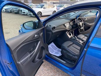 Vauxhall Grandland X 1.6 13.2kWh Elite Nav Auto 4WD Euro 6 (s/s) 5dr Hybrid4