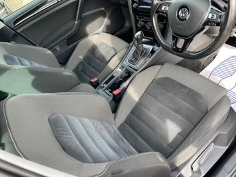 Volkswagen Golf 2.0 TDI BlueMotion Tech GT DSG Euro 5 (s/s) 5dr