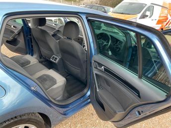 Volkswagen Golf 2.0 TDI BlueMotion Tech GT DSG Euro 5 (s/s) 5dr
