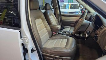 Ford Explorer 4.6 V8 EDDIE BAUER EDI 7 SEATS