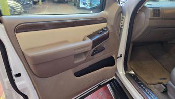 Ford Explorer 4.6 V8 EDDIE BAUER EDI 7 SEATS