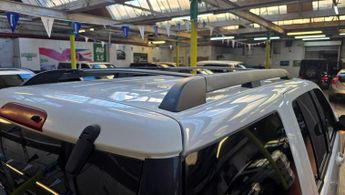 Ford Explorer 4.6 V8 EDDIE BAUER EDI 7 SEATS