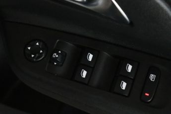 Vauxhall Corsa Electric 50kWh Elite Nav Premium Auto 5dr (7.4Kw Charger)