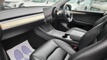 Tesla Model Y (Dual Motor) Long Range Auto 4WDE 5dr