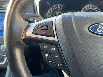 Ford Mondeo 2.0 TDCi Titanium Powershift Euro 6 (s/s) 5dr