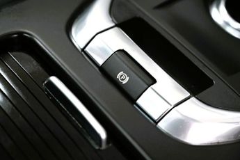 LAND ROVER DISCOVERY SPORT 2.0 TD4 SE Tech SUV 5dr Diesel Auto 4WD Euro 6 (s/s) (180 ps) +F