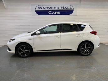Toyota Auris 1.8 VVT-h Design CVT Euro 6 (s/s) 5dr