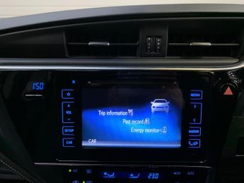 Toyota Auris 1.8 VVT-h Design CVT Euro 6 (s/s) 5dr