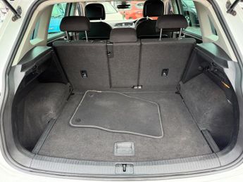 Volkswagen Tiguan 2.0 TDI SEL DSG Euro 6 (s/s) 5dr