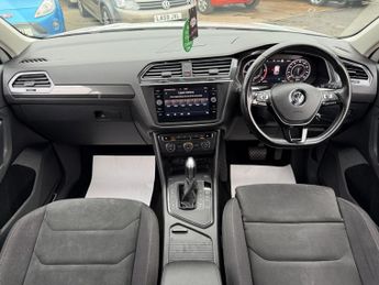 Volkswagen Tiguan 2.0 TDI SEL DSG Euro 6 (s/s) 5dr
