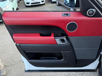 Land Rover Range Rover Sport 4.4 SD V8 Autobiography Dynamic Auto 4WD Euro 5 5dr