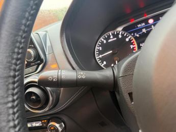 Nissan Juke 1.0 DIG-T Tekna DCT Auto Euro 6 (s/s) 5dr