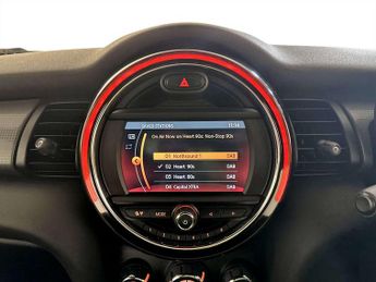 MINI Hatch 1.5 Cooper Sport Hatchback 3dr Petrol Manual Euro 6 (s/s) (136 p