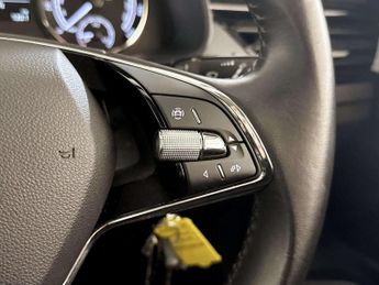 Skoda Kamiq 1.0 TSI SE SUV 5dr Petrol DSG Euro 6 (s/s) (110 ps)