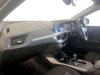 BMW 1 Series 1.5 118i SE (LCP) Hatchback 5dr Petrol DCT Euro 6 (s/s) (136 ps)