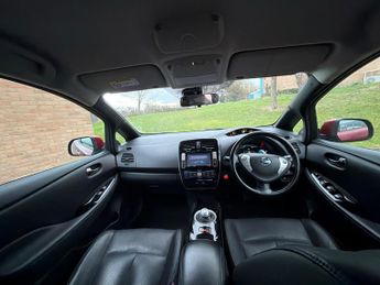 Nissan Leaf 24kWh Tekna Auto 5dr